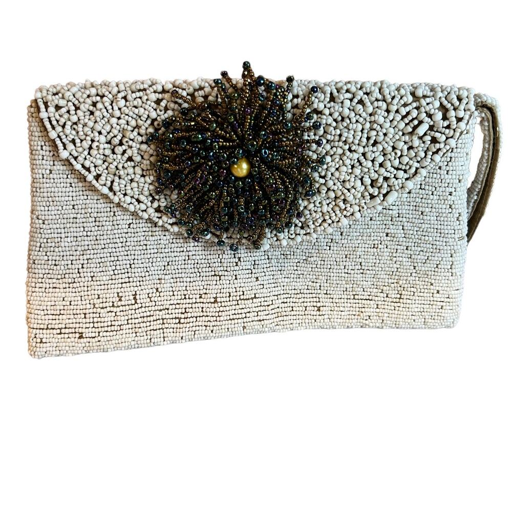 Stunning Vintage white beaded evening clutch Wristlet bag